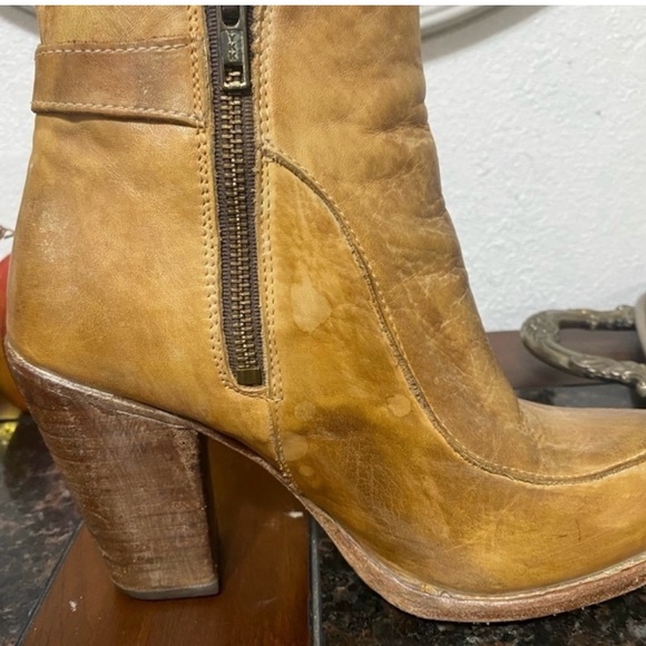 Bed|Stu | Isla Distressed Leather Short Ankle Booties - Picture 5 of 14